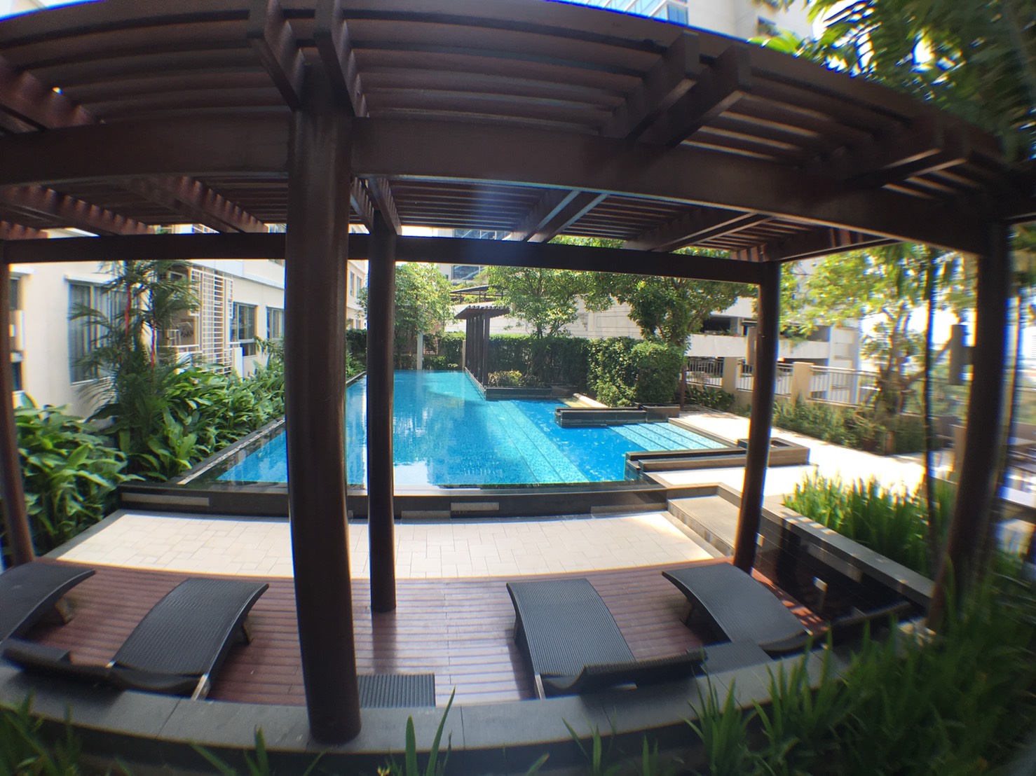 condo for rent at Condo One X Sukhumvit 26 on Sukhumvit 26. > Rental price: 23,000-25,000 Baht/month