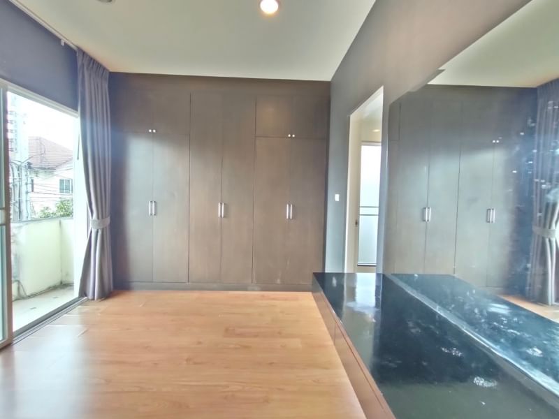 ขาย /ให้เช่า บ้านเดี่ยว 2 ชั้น หลังมุม ห่าง MRT บางพลู เพียง 5 นาทีโครงการ The Centro Rattanathibet : เดอะ เซนโทร รัตนาธิเบศร์ ขนาด 52 ตารางวา