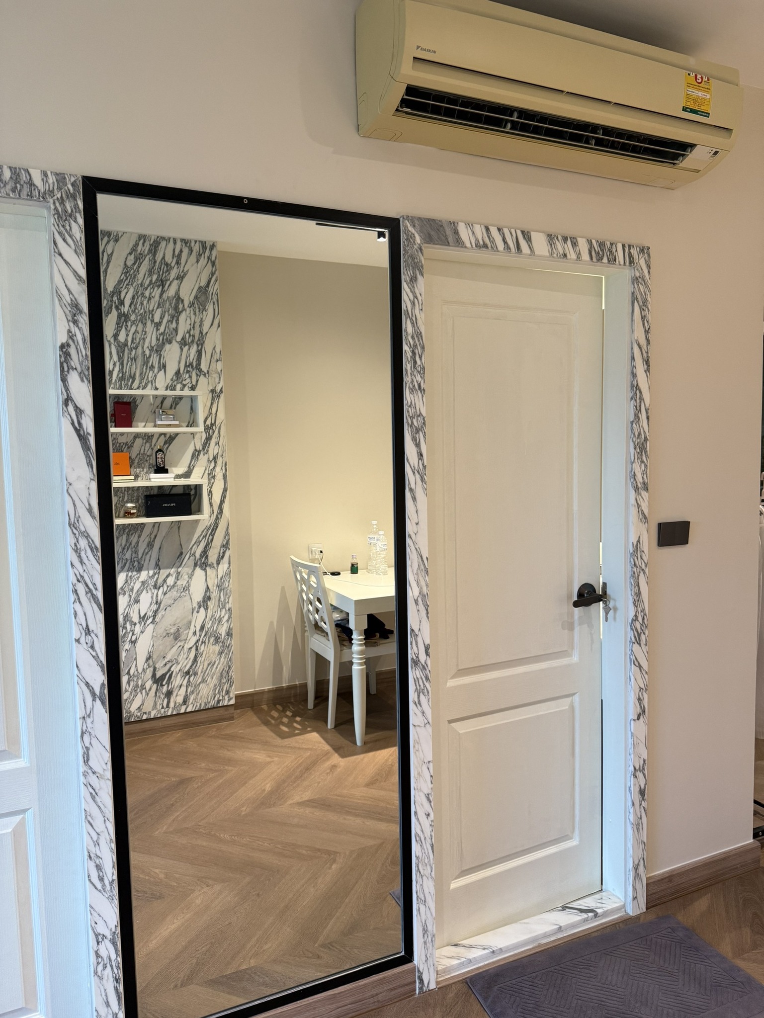 ให้เช่าคอนโด เดอะ เครส พหลโยธิน 11 / For Rent The Crest Phahonyothin 11 (English below)