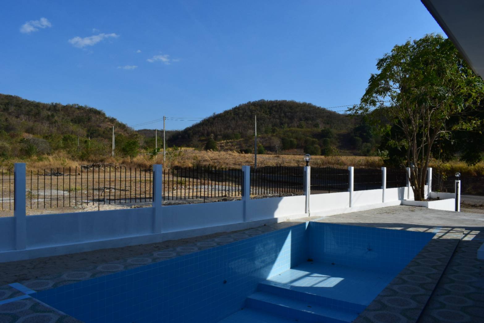 ขายบ้านเดี่ยวชั้นเดียวสร้างใหม่ เขาใหญ่ วิวสวย วิวภูเขา ทำเลดีห่างโบนันซ่า เขาใหญ่ 300 ม