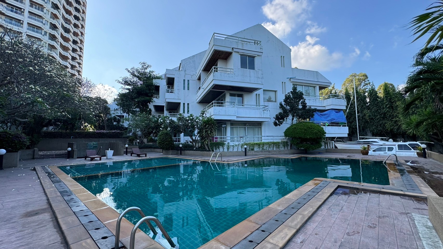 ให้เช่าคอนโด Rama Harbour view condo (รามา ฮาร์เบอร์ วิว คอนโด) ชั้น 1 วิวทะเล 2 ห้องนอน 2 ห้องน้ำ