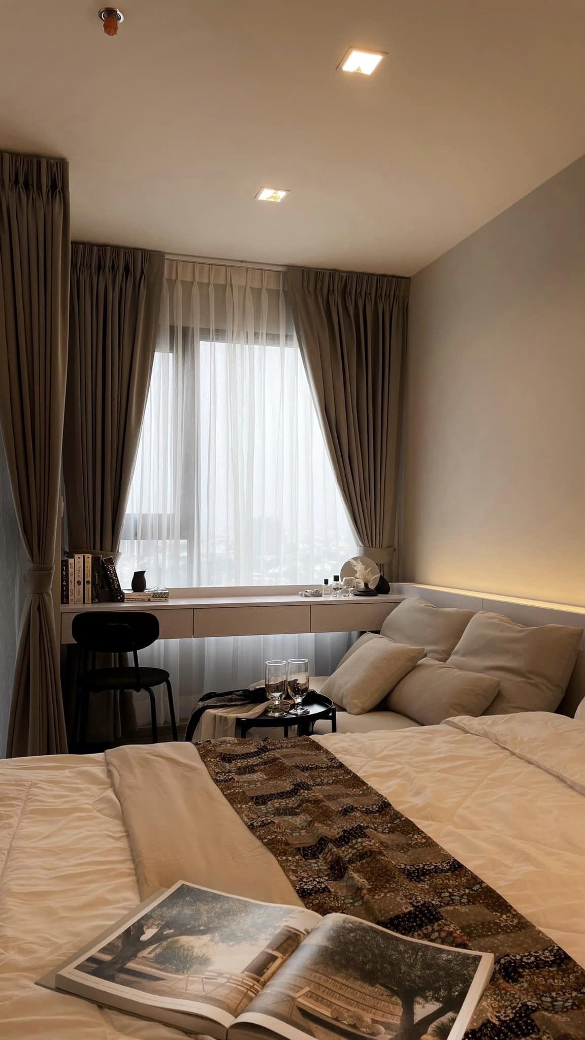 ให้เช่าคอนโด ไลฟ์ สาทร เซียร์รา ตลาดพลู (Life Sathorn Sierra Talat phlu ) 1 ห้องนอน ขนาด 28 SQ.M ชั้น 17 หน้าต่างทิศเหนือ หัวเตียงทิศตะวันออก