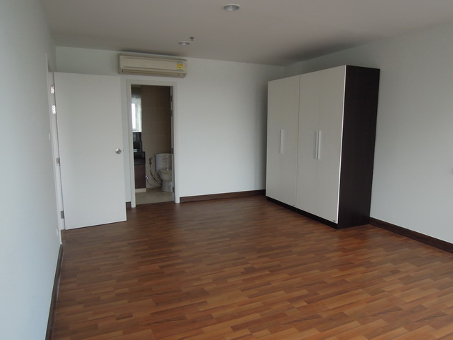 ขาย คอนโด Centric Scene ซอยพหลโยธิน 9 พื้นที่ 56 ตรม. 1 ห้องนอน 1 ห้องน้ำ