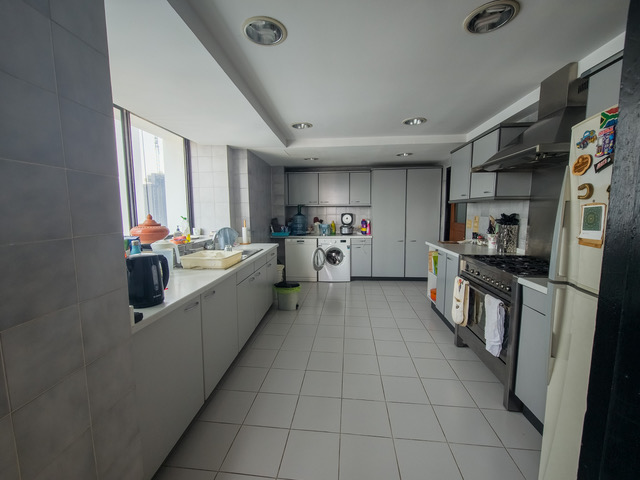 ให้เช่าคอนโด President Park Sukhumvit 24 : เพรสซิเด้นท์ พาร์ค สุขุมวิท 24 แบบ 3 ห้องนอน 3 ห้องน้ำ ขนาด 260 ตรม