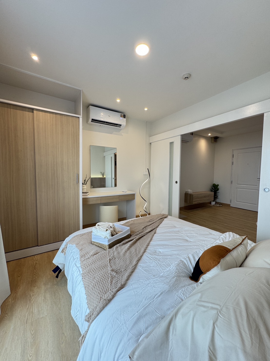 ขายด่วน คอนโด เดอะซี้ด สาทร–ตากสิน / For Sale The Seed Sathorn–Taksin