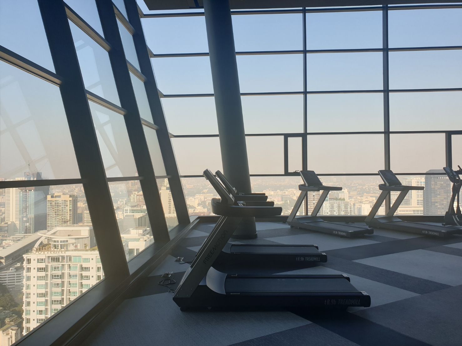 ให้เช่าคอนโด เดอะ รูม พญาไท The Room Phayathai ห้องสตูดิโอ ขนาด 29 ตรม 1 ห้องน้ำ