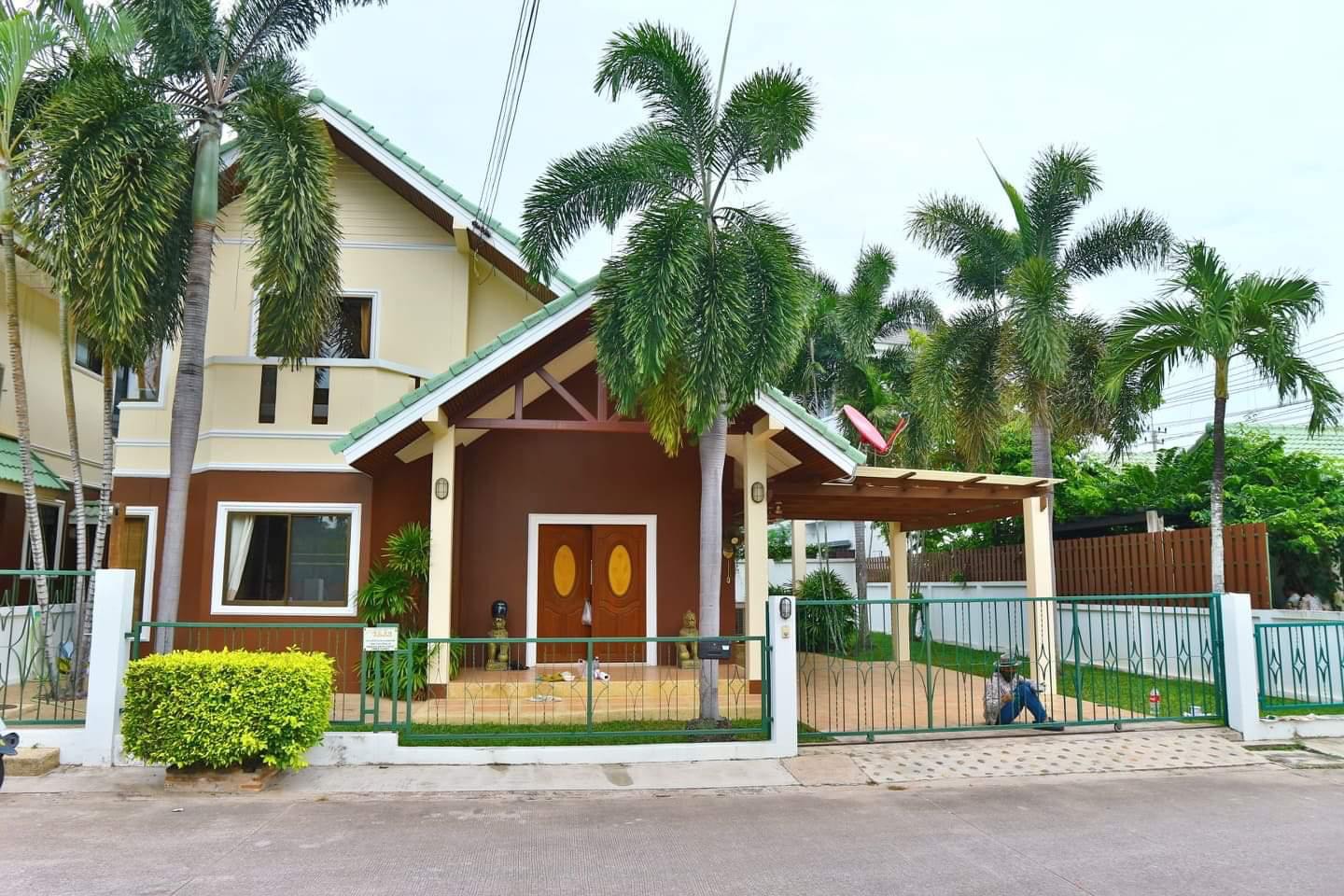 ขาย / เช่า บ้านเดียว 2 ชั้น หมู่บ้าน สยามเพส พัทยา ค่าเช่า 25,000 บาทต่อเดือนรายเดือน