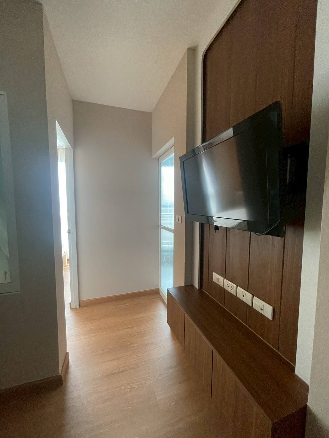 ให้เช่าคอนโด ไลฟ์ แอท รัชดา – ห้วยขวาง / For Rent Life @ Ratchada – Huai Khwang (English below)