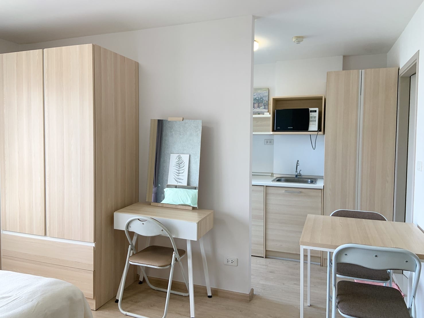 ให้เช่าคอนโด ELIO DEL RAY Sukhumvit 64 เอลลิโอ เดล เรย์ สุขุมวิท 64 คอนโดสไต์รีสอร์ท 1 ห้องนอน 1 ห้องครัว (แยกครัวชัดเจน)