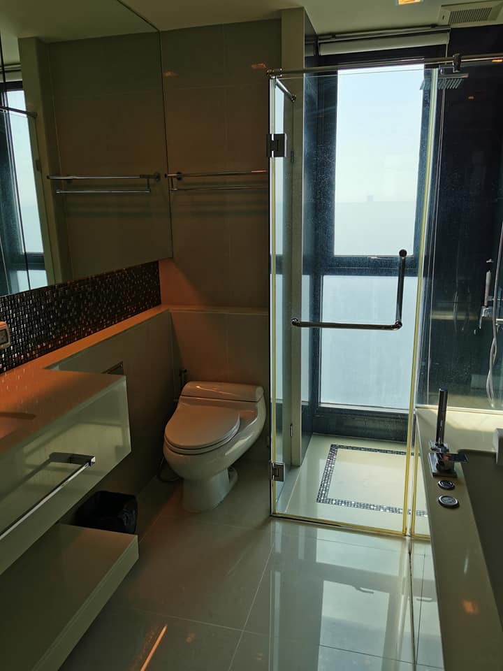 ให้เช่าคอนโด ดิแอดเดรส สาทร 200 เมตร BTS เซ็นต์หลุยส์ ชั้น 38 ขนาด 75 ตร.ม. ห้องมุม 2 ห้องนอน, 2 ห้องน้ำ ห้องมุม