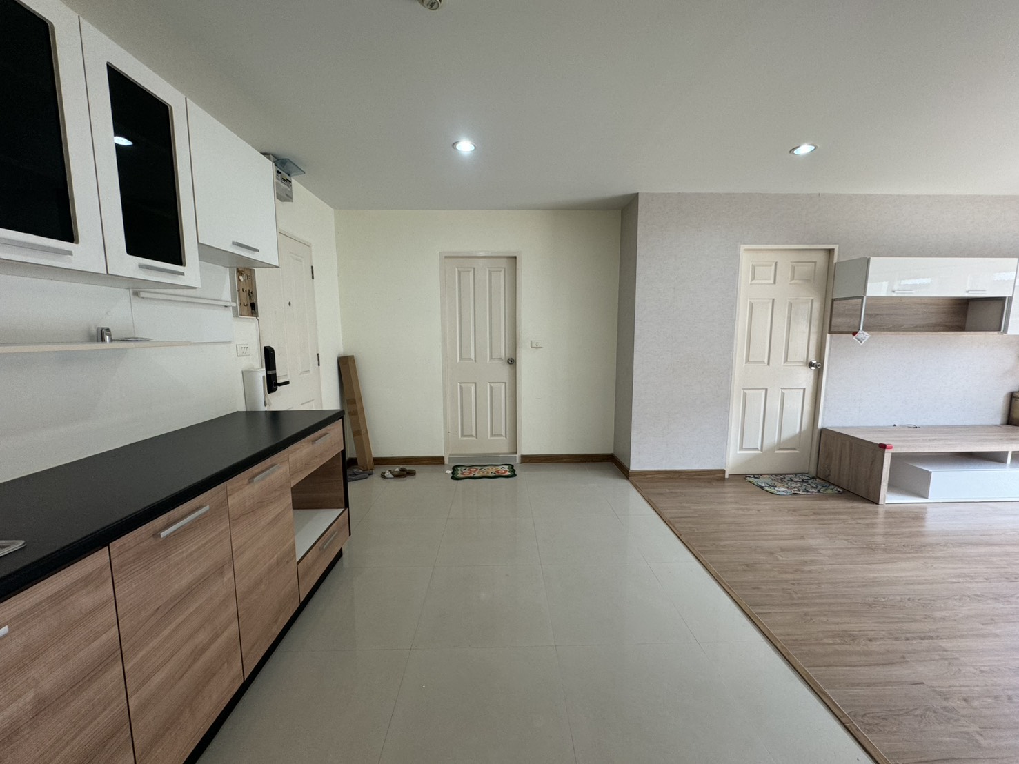 รหัสทรัพย์ 53645 ขายถูกพื้นที่ 62 ตร.ม. ราคา 2,100,000 บาท คอนโด The Trend ซอย คู้บอน 16/1 ถนนคู้บอน โครงการเดอะ เทรนด์ คอนโดทาวน์ (The Trend Condo town)