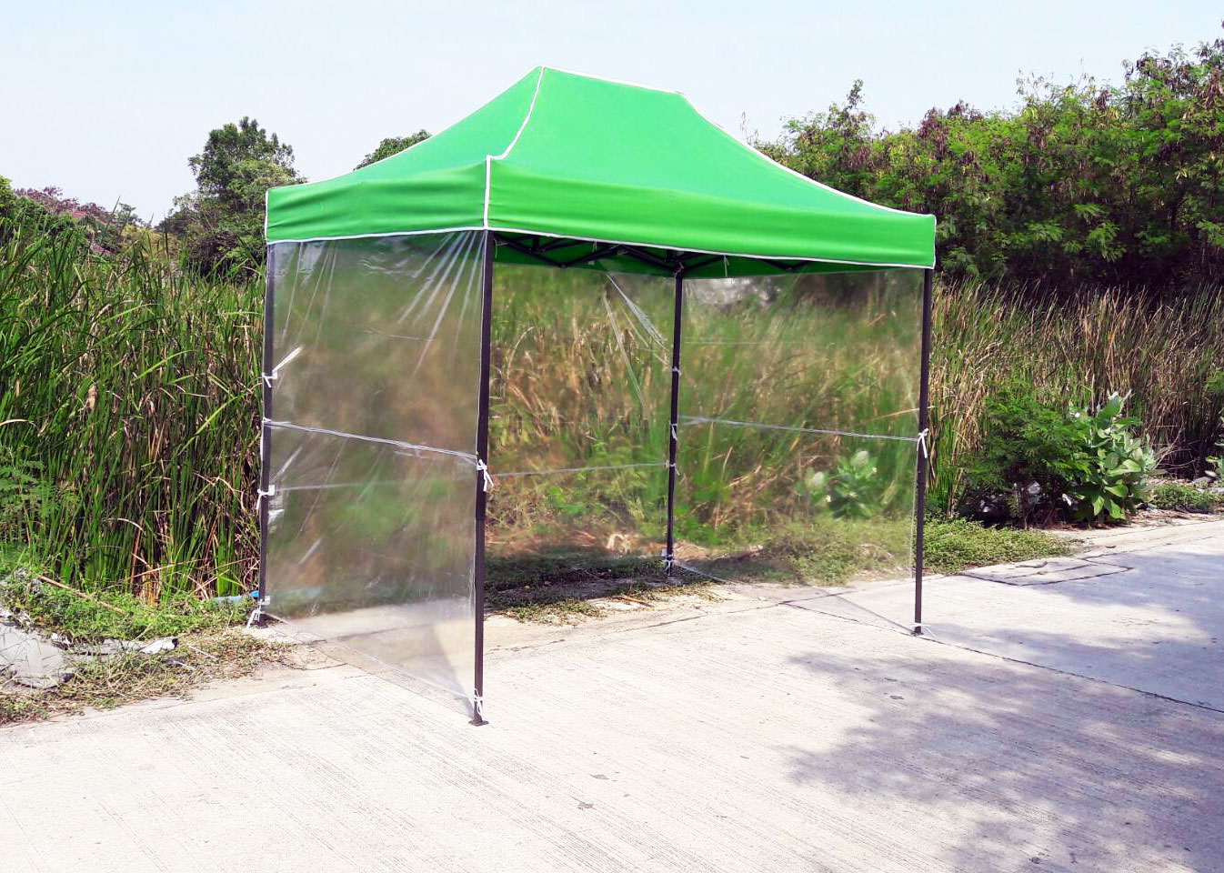 เต็นท์พับได้ สีเขียว ขนาด 2m x 3m พร้อมพลาสติกใส 3 ด้าน