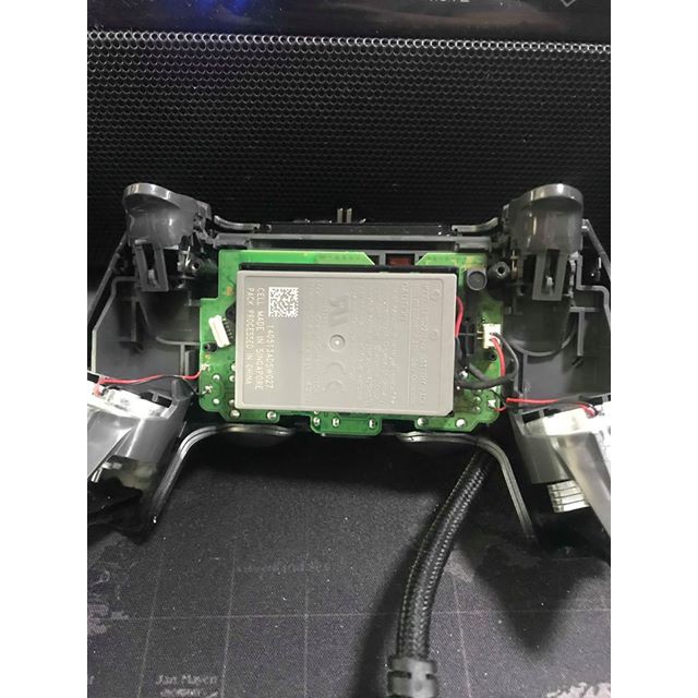 แบตเตอรี่จอย PS4 รุ่น 1 ขนาด 4.5 มิล แถมไขควง (Warranty 1 Month)