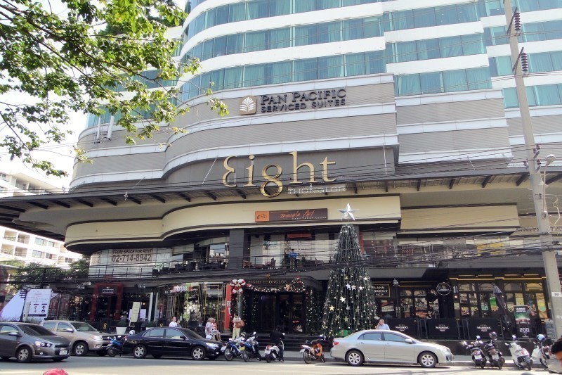 ขายคอนโด Eight Thonglor Residence (เอท ทองหล่อ เรสซิเดนซ์ ) ลักษณะห้อง - ขายคอนโดชั้น 23 วิวสระว่ายน้ำ ราคา 22 ล้าน