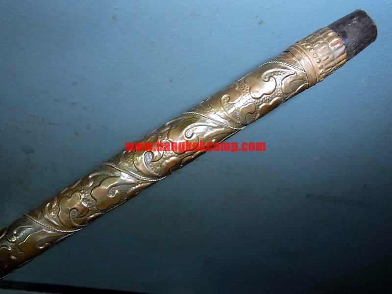 ไม้เท้าทองเหลือง หัวนกอินทรีย์ ซ่อนมีด