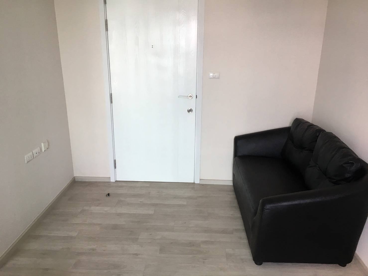 ขายคอนโด พลัมคอนโด เซ็นทรัลสเตชั่น เฟส 1 / For Sale Plum Condo Central Station Phase 1 (English below)