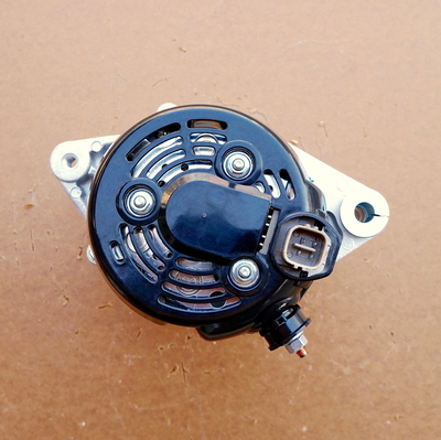 ไดชาร์จ Toyota Vigo ดีเซล ฝาดำ พู่เล่ย์ฟรีล็อค 12V 80A (ใหม่)
