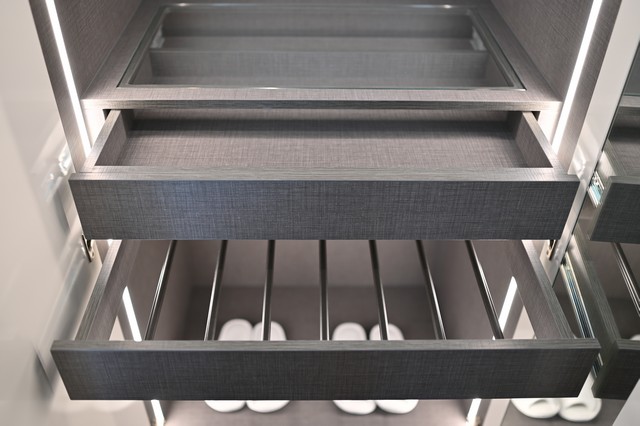 ให้เช่าคอนโด KHUN by YOO inspired by Starck (คุณ บาย ยู อินสไปร์ บาย สตาร์ค) 1 ห้องนอน 1 ห้องน้ำ ชั้น 8 ขนาด 49 ตรม ห้องตกแต่งใหม่พร้อมเข้าอยู่ ราคา 60,000 บาท