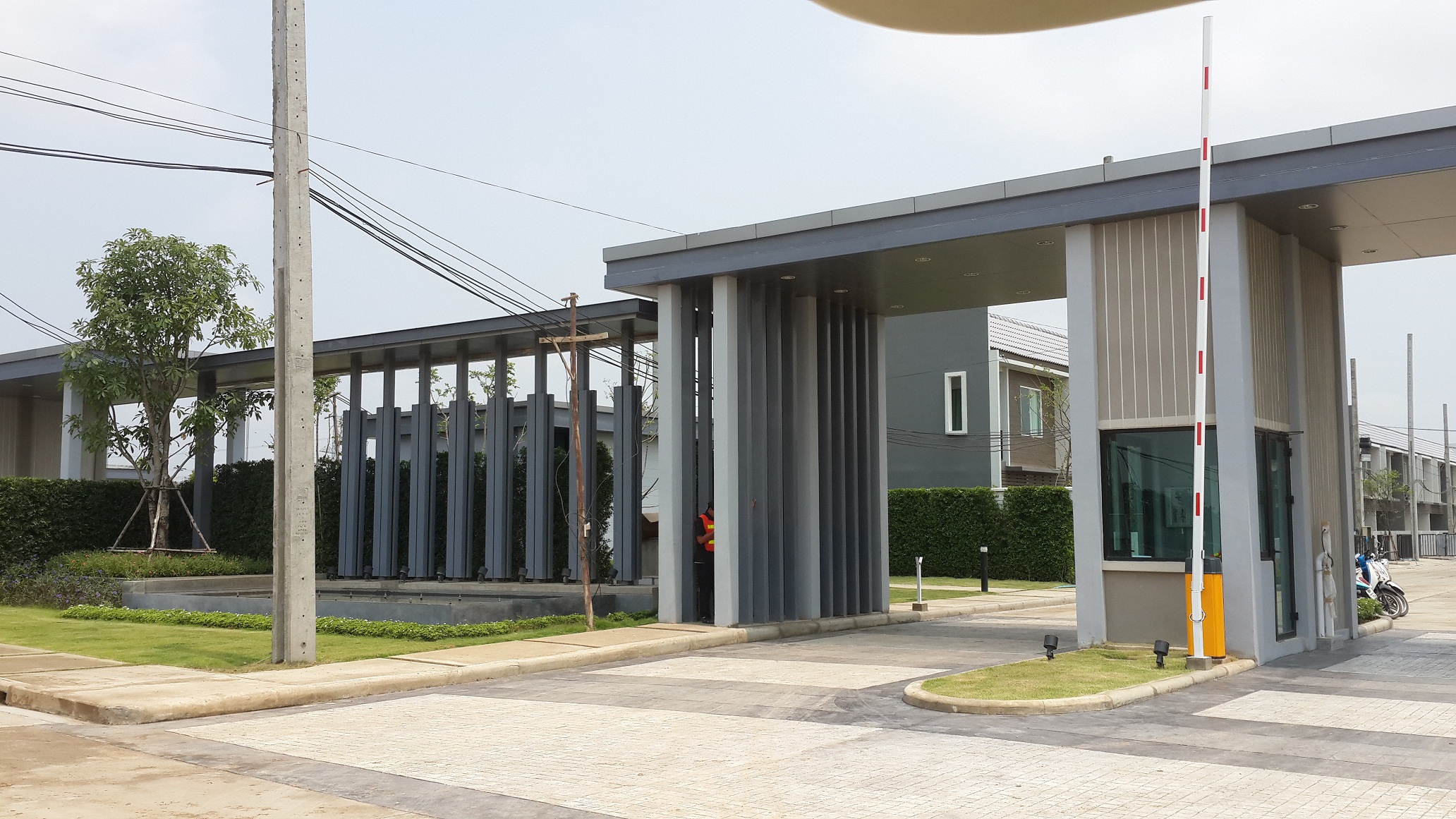 ขาย / ให้เช่าทาวน์เฮ้าส์ 2 ชั้น โครงการ หมู่บ้าน อารียา-ไทรน้อย ราคาถูกมาก (8,500 บาท / เดือน) ให้เช่าบ้านทาว์โฮม ที่จอดรถ 2 คัน ที่ ม.อารียา ไทรน้อย