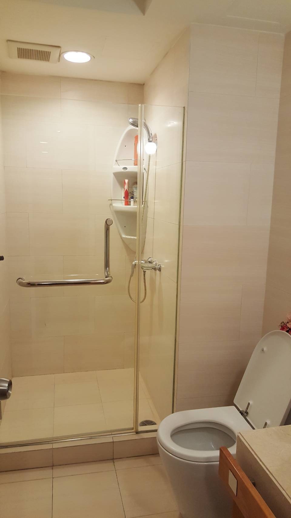 ให้เช่าคอนโดThe Bangkok Thanon Sub (เดอะ บางกอก ถนนทรัพย์) 3 ห้องนอน 2 ห้องน้ำ