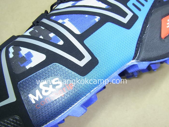 รองเท้าเดินป่า outdoor.. .Salomon... ใหม่.... Size42eur