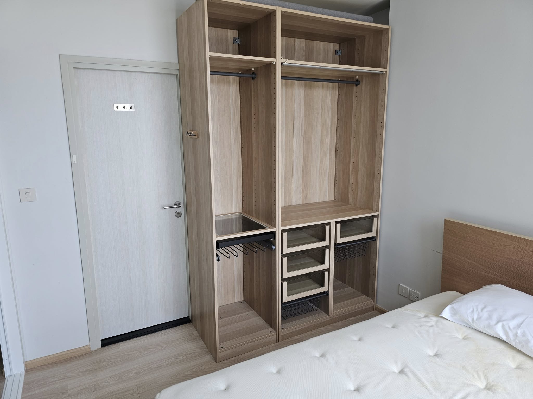 ให้เช่าคอนโด Noble Revolve Ratchada (โนเบิล รีวอลฟ์ รัชดา) 1 ห้องนอน 1 ห้องน้ำ ชั้น 30 ขนาด 26.6 ตร.ม ห้องมุมวิวไม่บล๊อค