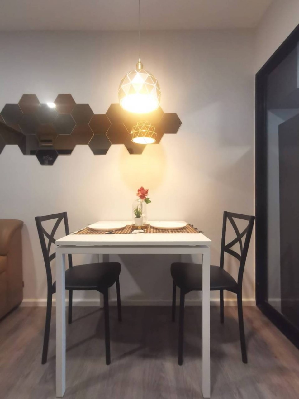 ให้เช่า((ราคาถูก)) คอนโด น็อตติ้งฮิลล์จตุจักร อินเตอร์เชนจ์ Notting Hill Jatujak - Interchange ห้องสตูดิโอ ขนาด 27 ตร.ม. ชั้น 4 ใกล้BTSหมอชิตและMRTจตุจักร