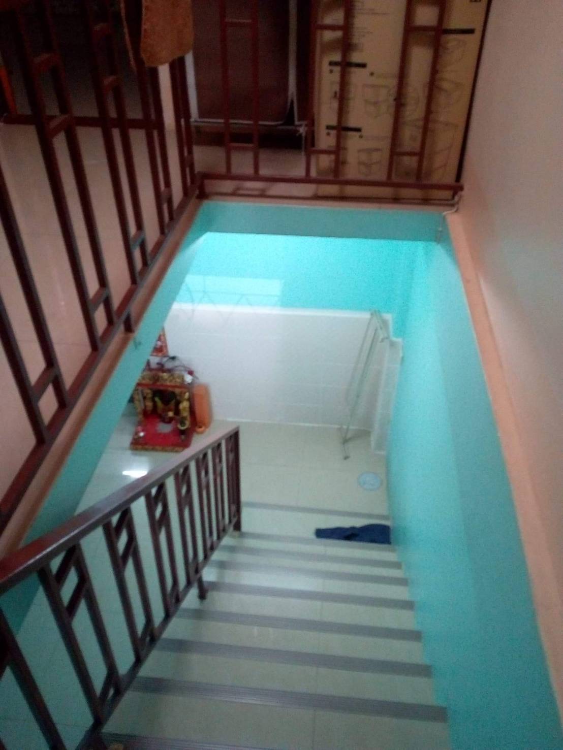 ขายตึกแถว 5 ชั้น ขนาด 25 ตร.วา ( พร้อมกิจการห้องเช่า 14 ห้อง ) ตั้งอยู่ถนนประชาสงเคราะห์ ซอย 16