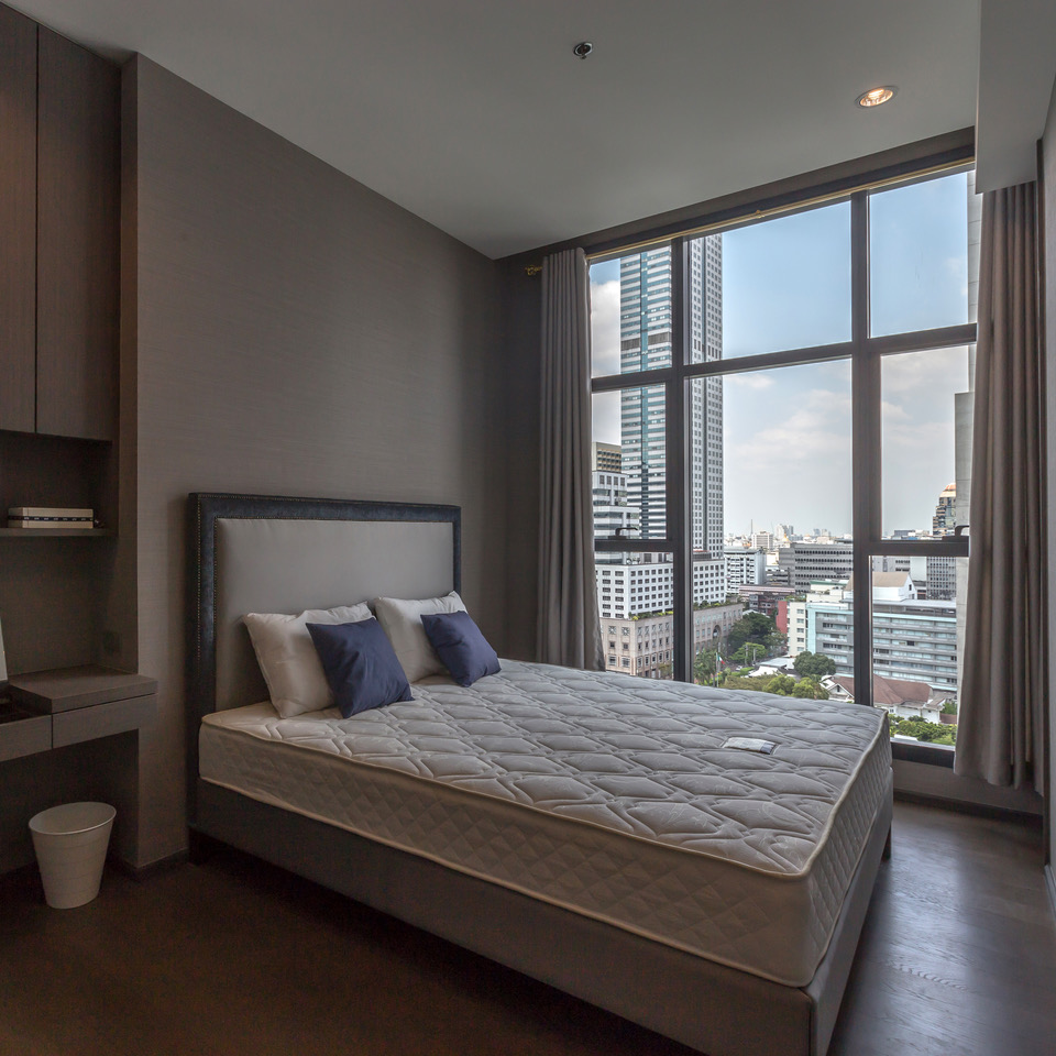 ให้เช่าคอนโด The Diplomat Sathorn (เดอะ ดิโพลแมท สาธร) 1 ห้องนอน 1 ห้องน้ำ ขนาด 45 ตรม