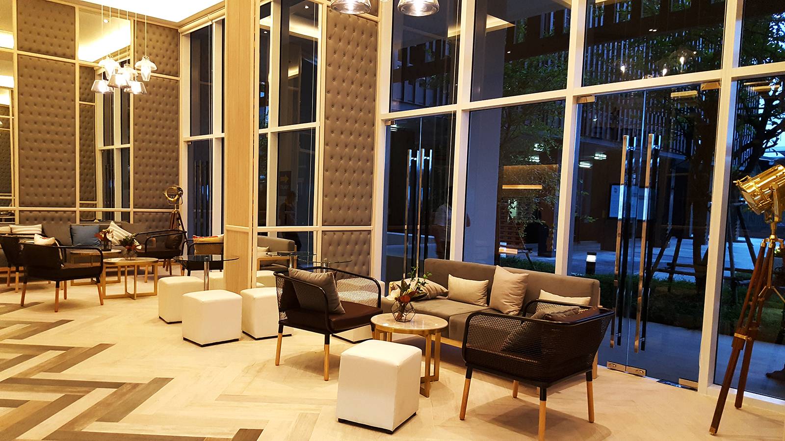 ขายคอนโด Aspire Erawan (แอสปาย เอราวัณ) 2 ห้องนอน 2 ห้องน้ำ 47 ตรม. เป็นห้องมุม