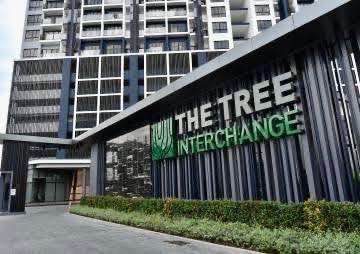 ให้เช่าคอนโด The Tree Interchange ติดเกทเวย์บางซื่อ เพียงไม่กี่ก้าวถึง MRT สถานีบางโพ (สายสีน้ำเงิน) เดินทางสะดวกทั้งรถไฟฟ้า รถเมล์ เรือด่วน และทางด่วน!
