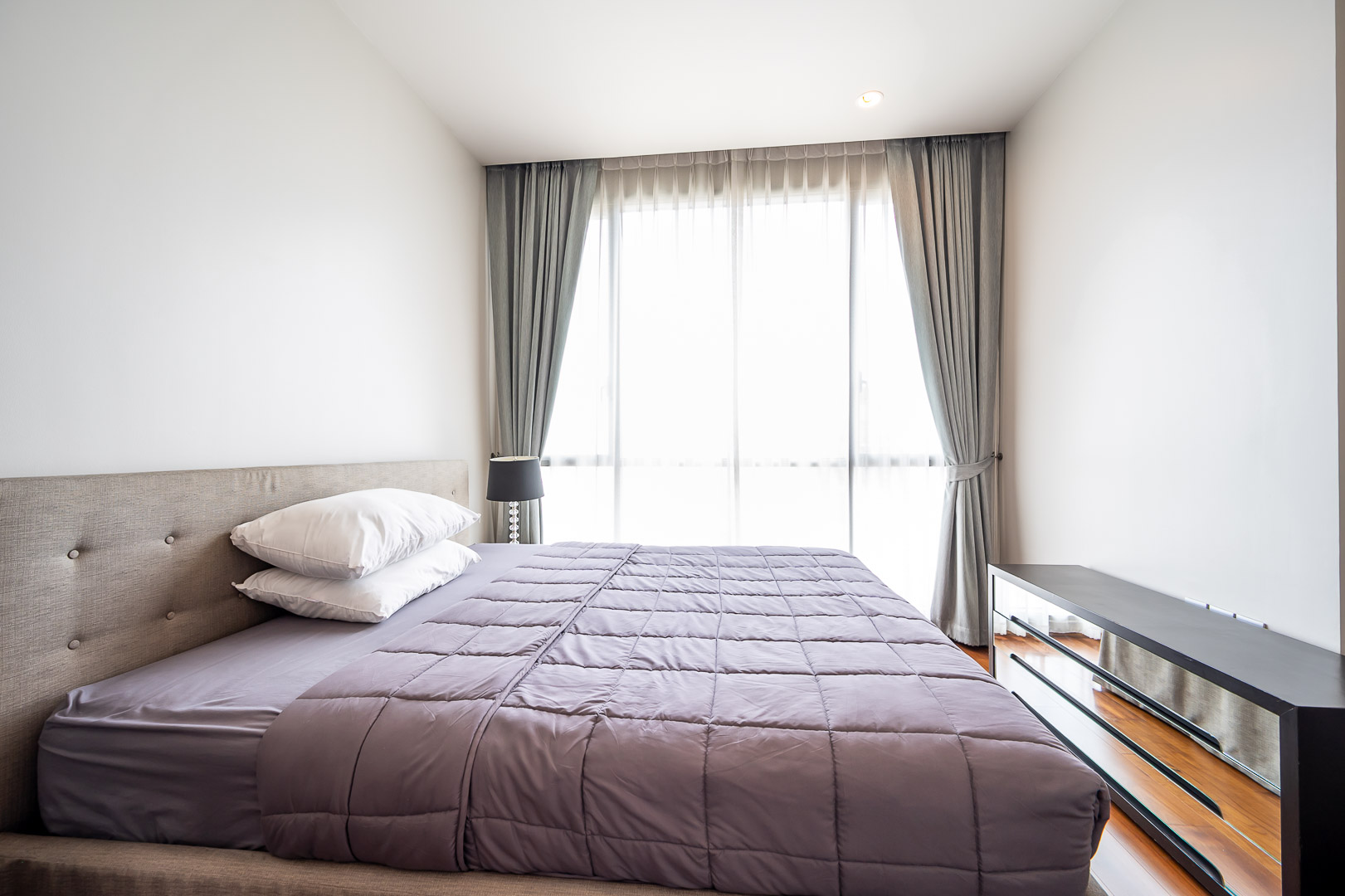 ให้เช่าคอนโด Quattro by Sansiri (ควอทโทร บาย แสนสิริ) มีทั้ง 1-3 ห้องนอน ห้องใหม่ยังไม่เคยพัก แต่งครบพร้อมเข้าอยู่