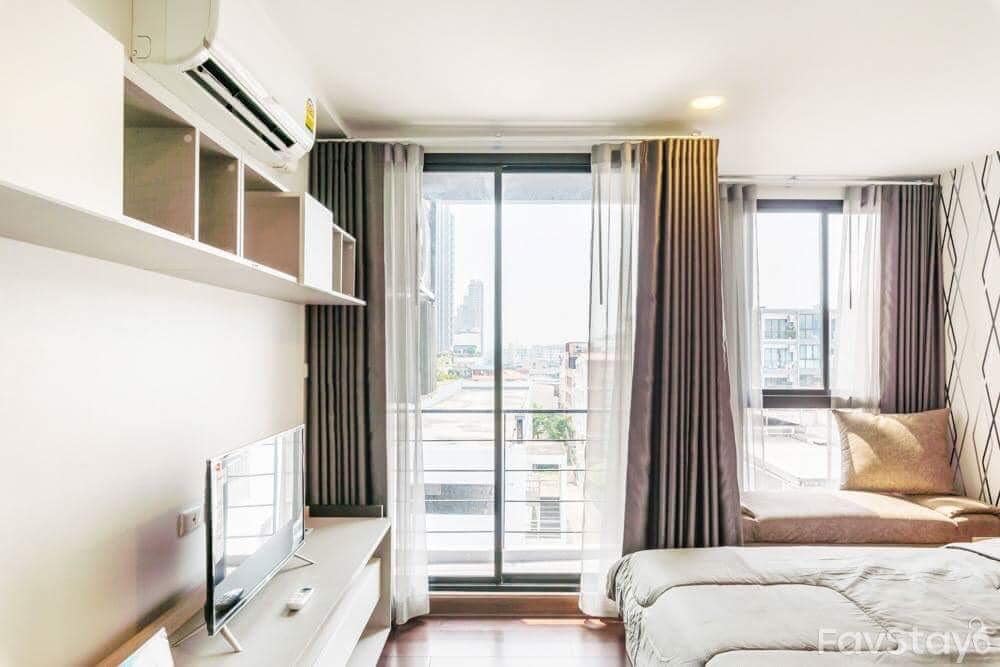 ให้เช่าคอนโด Bangkok Feliz Sathorn - Taksin (แบงค์คอก เฟลิซ สาทร พื้นที่ 30 ตารางเมตร, ห้องนอน 1 ห้อง, ห้องน้ำ 1 ห้อง, ชั้นที่ 7 ทิศตะวันตก
