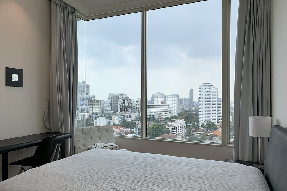 ให้เช่าคอนโด Royce Private Residences (รอย์ช ไพรเวท เรสซิเดนซ์ส) 2 ห้องนอน 2 ห้องน้ำ ขนาด 111.33 ตรม ชั้น 11