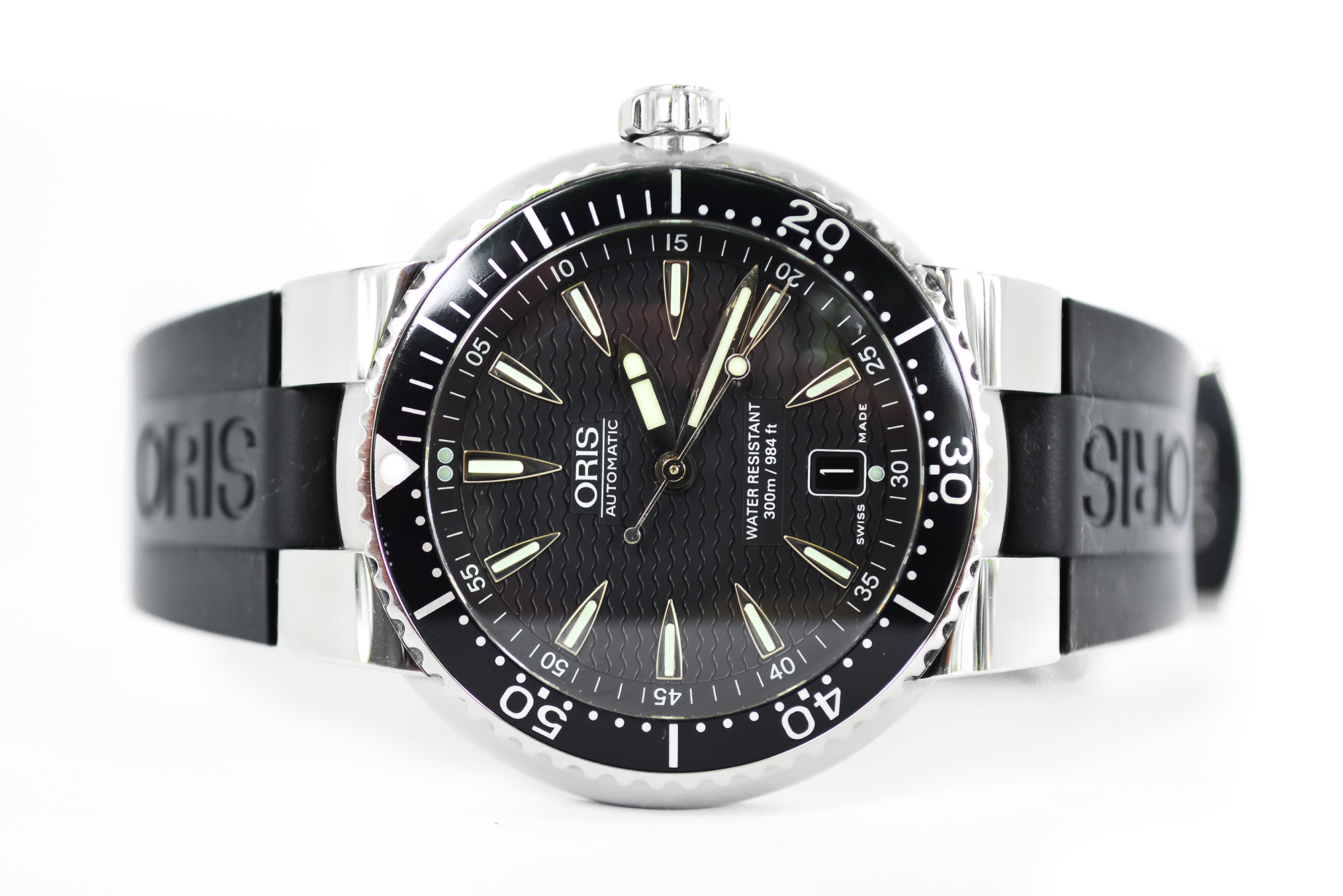 Oris Divers Date Automatic หน้าดำ สายยาง (Sold)