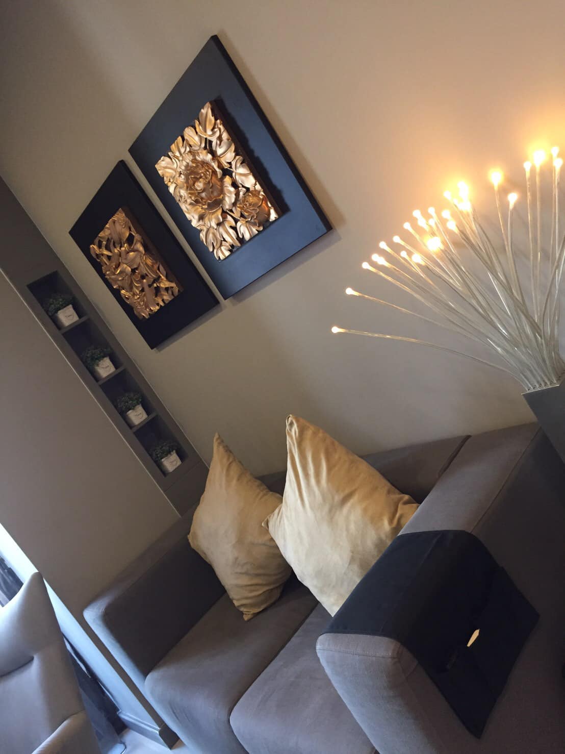 ให้เช่า M Silom (เอ็ม สีลม) อนุญาตเลี้ยงน้องหมา น้องแมวได้ ชั้น 11 fully Furnished. 1 ห้องนอน