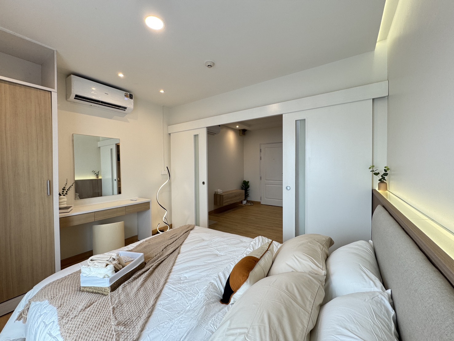 ขายด่วน คอนโด เดอะซี้ด สาทร–ตากสิน / For Sale The Seed Sathorn–Taksin