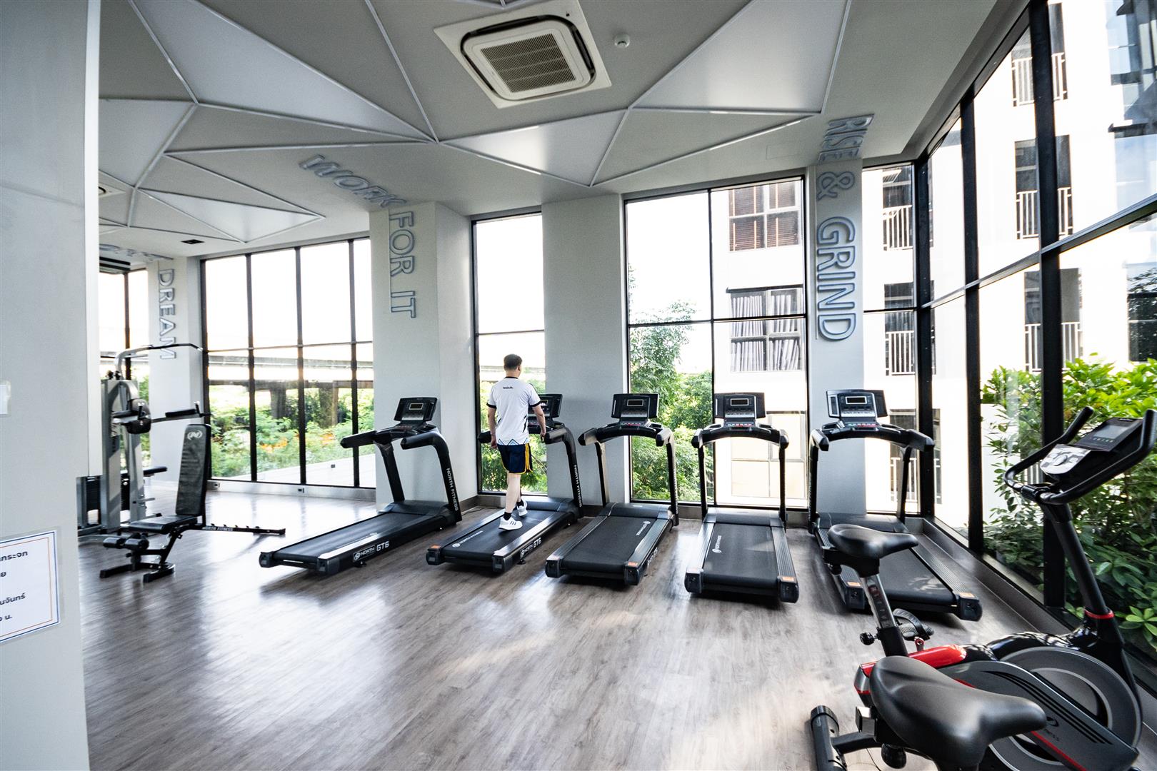 ขายคอนโด Rise Rama 9 (ไรซ์ พระราม 9) 1 ห้องนอน 1 ห้องน้ำ ตึก C ชั้น 4 ขนาด 25.13 ตร.ม.