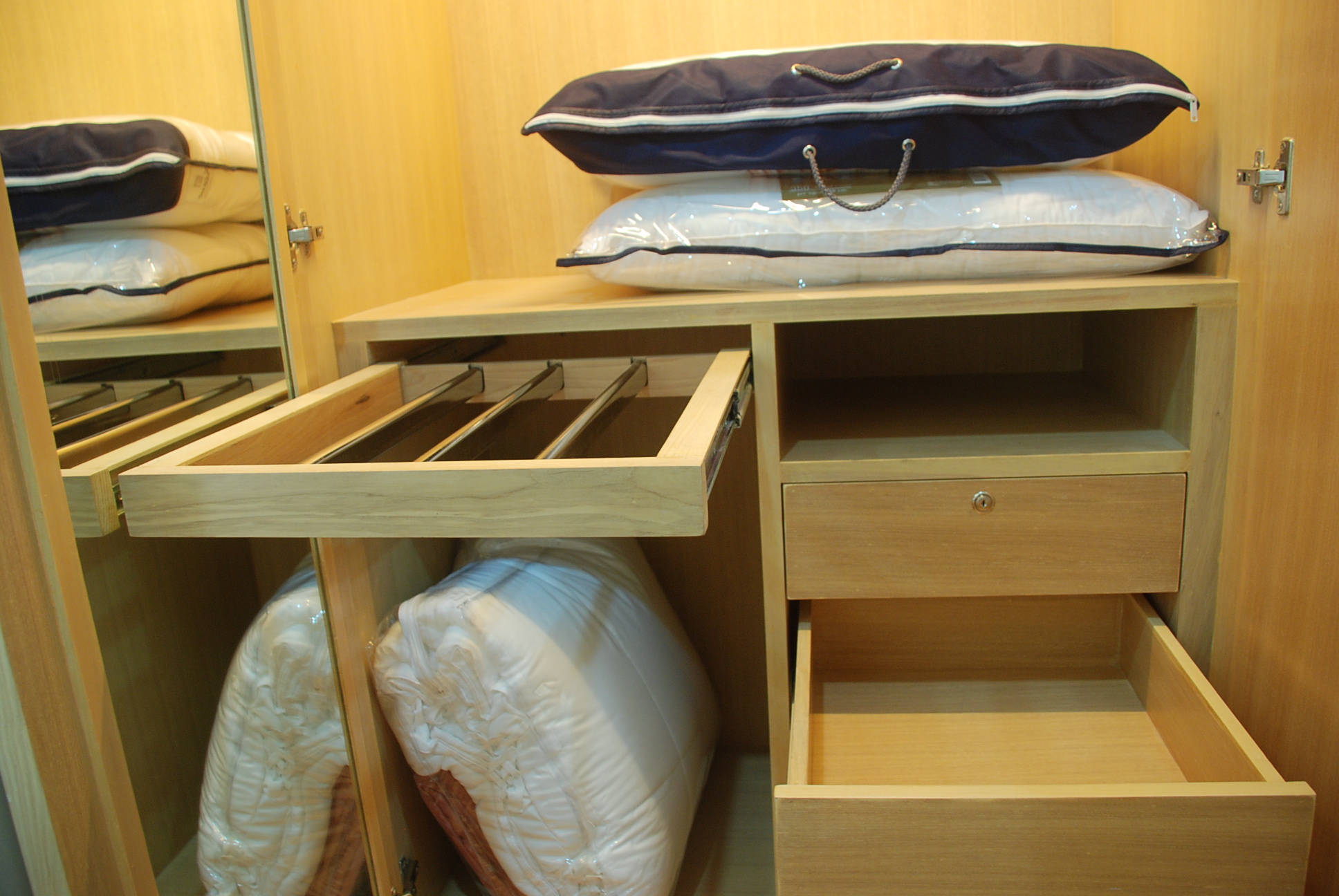 ให้เช่าคอนโด วิลล่า ราชเทวี (Villa Rachatewi Condominium) ยูนิตหายาก ห้องมุม 2 ห้องนอน