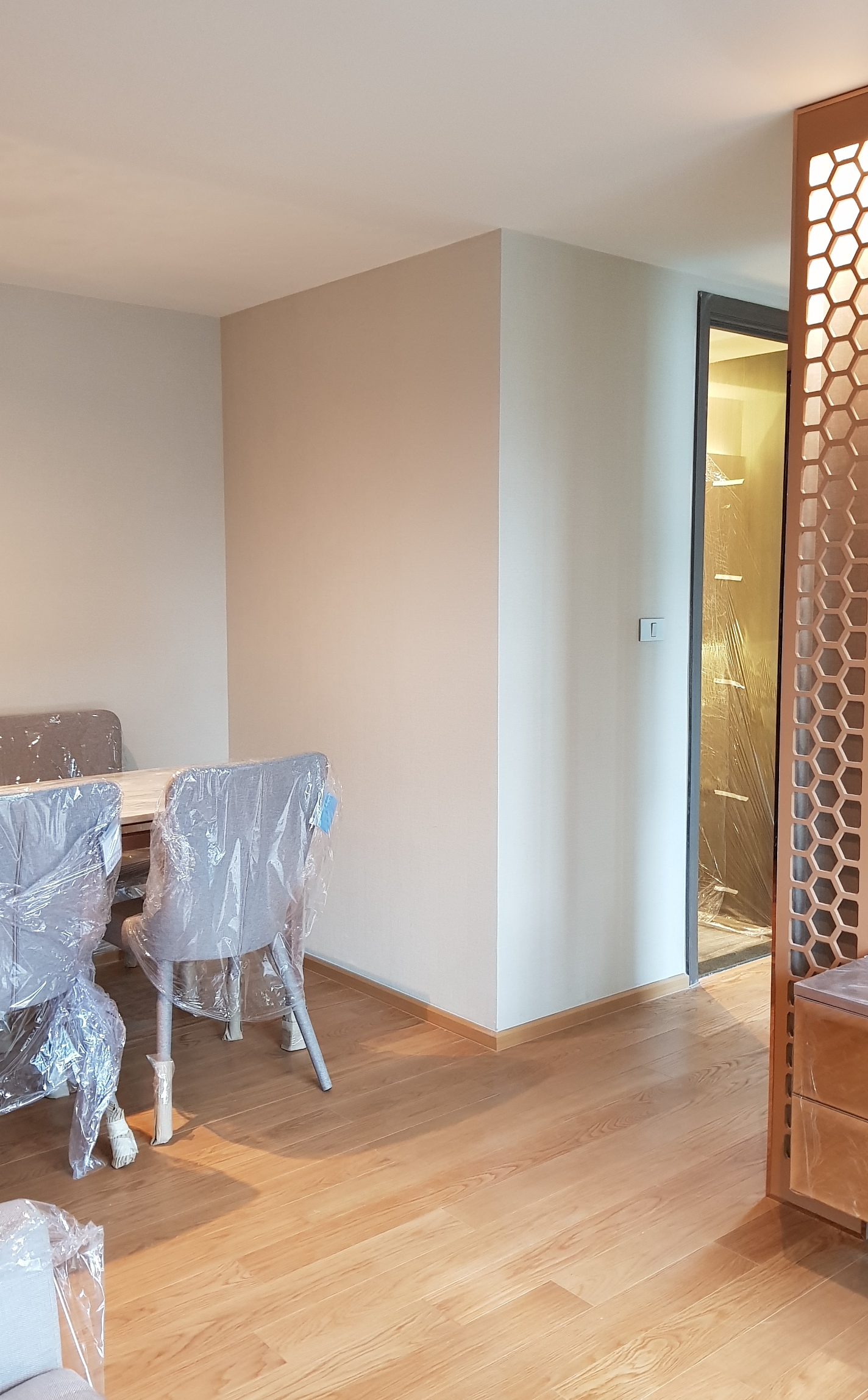 ขายดาวน์อัลทีจูด ดีไฟน์ สามย่าน (เฟส 2) 2 นอน แต่ราคาเท่า 1 นอน ตกแต่งสวยมาก เดิน 3 นาทีจาก MRT สามย่าน