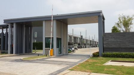 ขาย / ให้เช่าทาวน์เฮ้าส์ 2 ชั้น โครงการ หมู่บ้าน อารียา-ไทรน้อย ราคาถูกมาก (8,500 บาท / เดือน) ให้เช่าบ้านทาว์โฮม ที่จอดรถ 2 คัน ที่ ม.อารียา ไทรน้อย