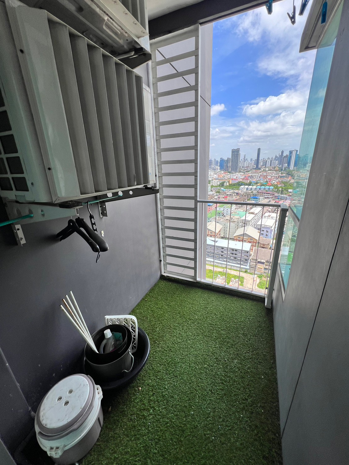 ให้เช่าคอนโด ยู ดีไลท์ เรสซิเดนซ์ พัฒนาการ–ทองหล่อ / For Rent U Delight Residence Pattanakarn–Thonglor (English below)