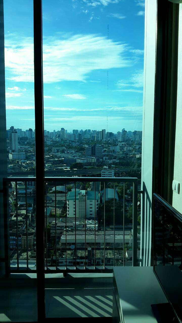 Q.House Condo Sukhumvit 79 1 ห้องนอน พื้นที่ 30 ตร.ม ชั้น 27 ให้เช่า 19000 ต่อเดือน คอนโดริม ถ. สุขุมวิท ตรงข้ามโลตัสอ่อนนุชปาก ซอย79 ห่าง 100ม. จาก BTS อ่อน