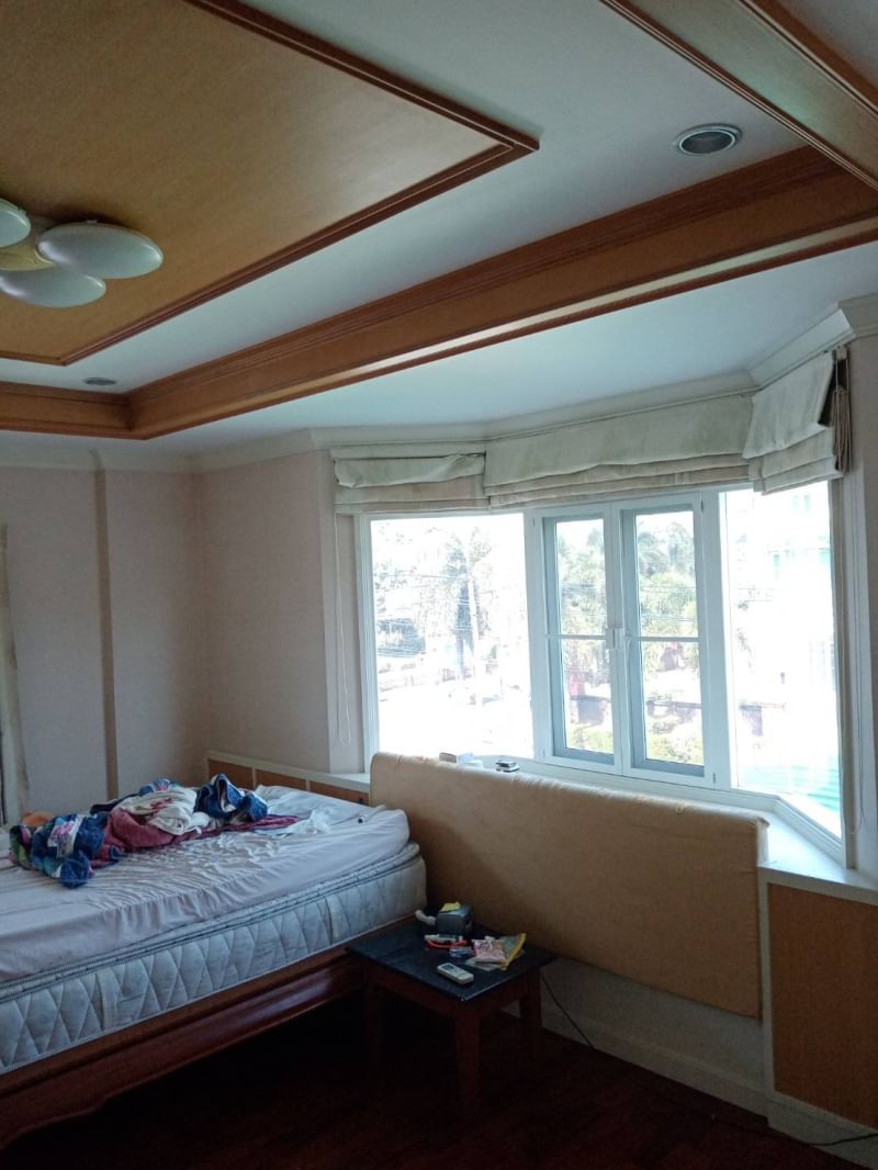 ขาย / ให้เช่าบ้านเดี่ยวโครงการ หมู่บ้าน Laddarom Ratchaphruek - Pinklao ลัดดารมย์ ราชพฤกษ์ - ปิ่นเกล้า 4 ห้องนอน