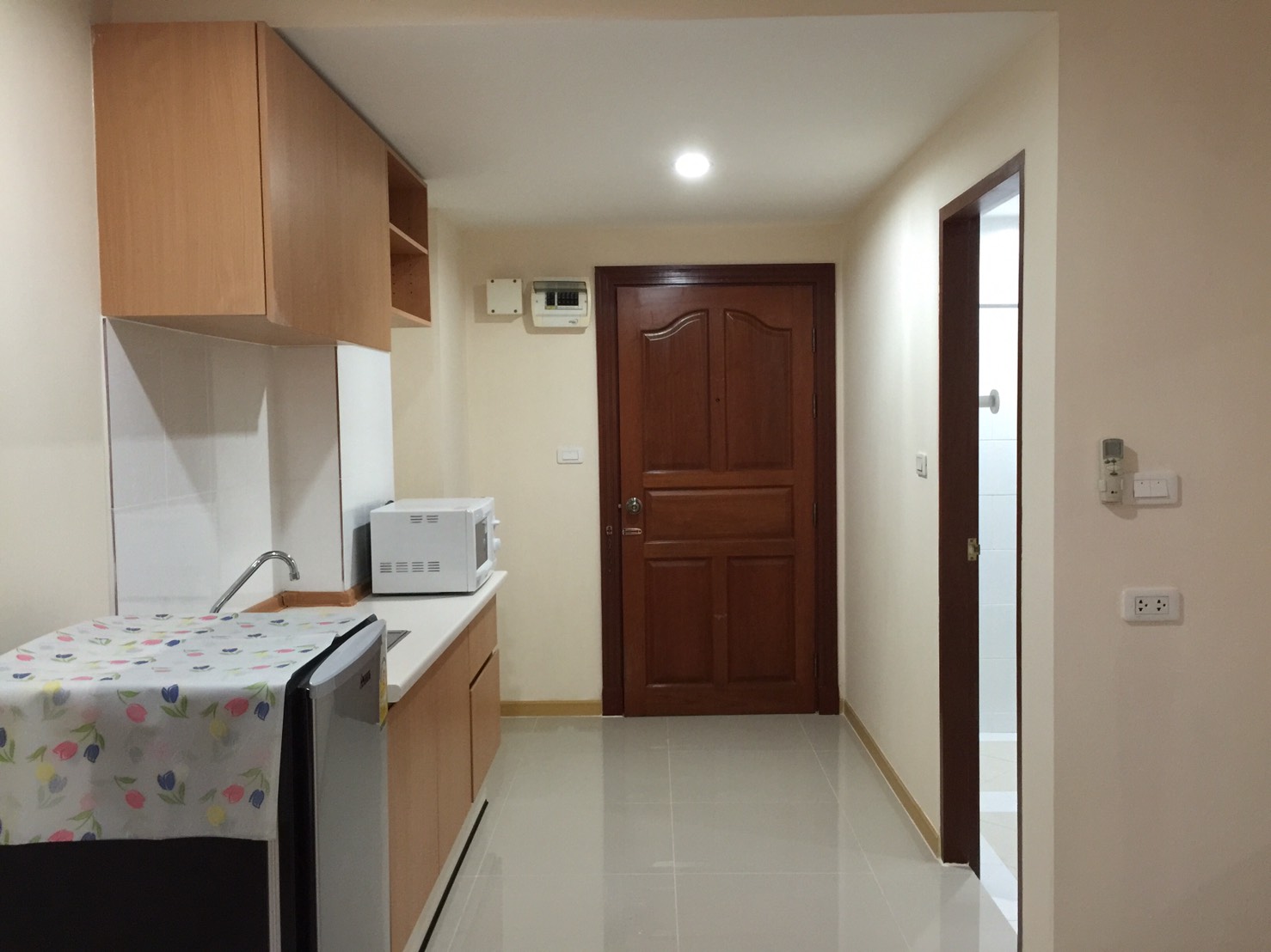 รหัสทรัพย์ 60440 ให้เช่าคอนโด พีจี 1 พระราม9 (PG 1 Rama 9) ห้องสตูดิโอ 1 ห้องน้ำ ตึกเอ (ฝั่งตึก 8 ชั้น) พื้นที่ 30 ตร.ม ทิศใต้ ราคาเช่า 10,000 / ต่อเดือน