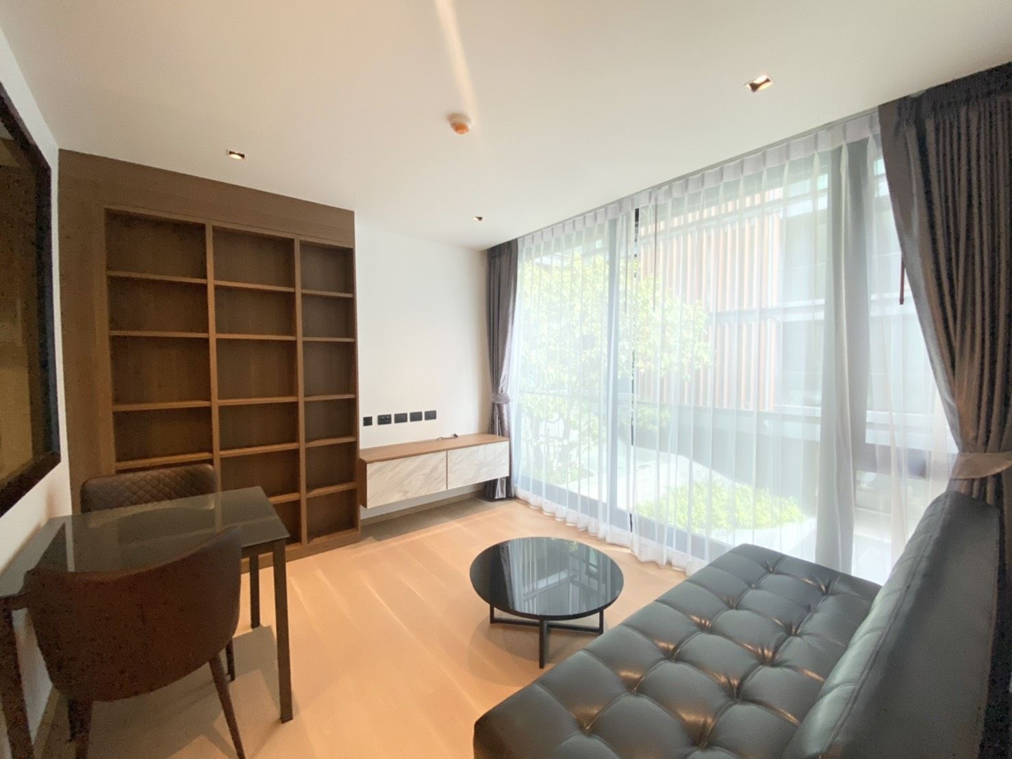 ให้เช่าคอนโด Chalermnit Art De Maison (เฉลิมนิจ อาร์ท เดอ เมซง สุขุมวิท 53) 1 ห้องนอน 1 ห้องน้ำ ขนาด 40 ตรม ห้องตกแต่งพร้อมเข้าอยู่