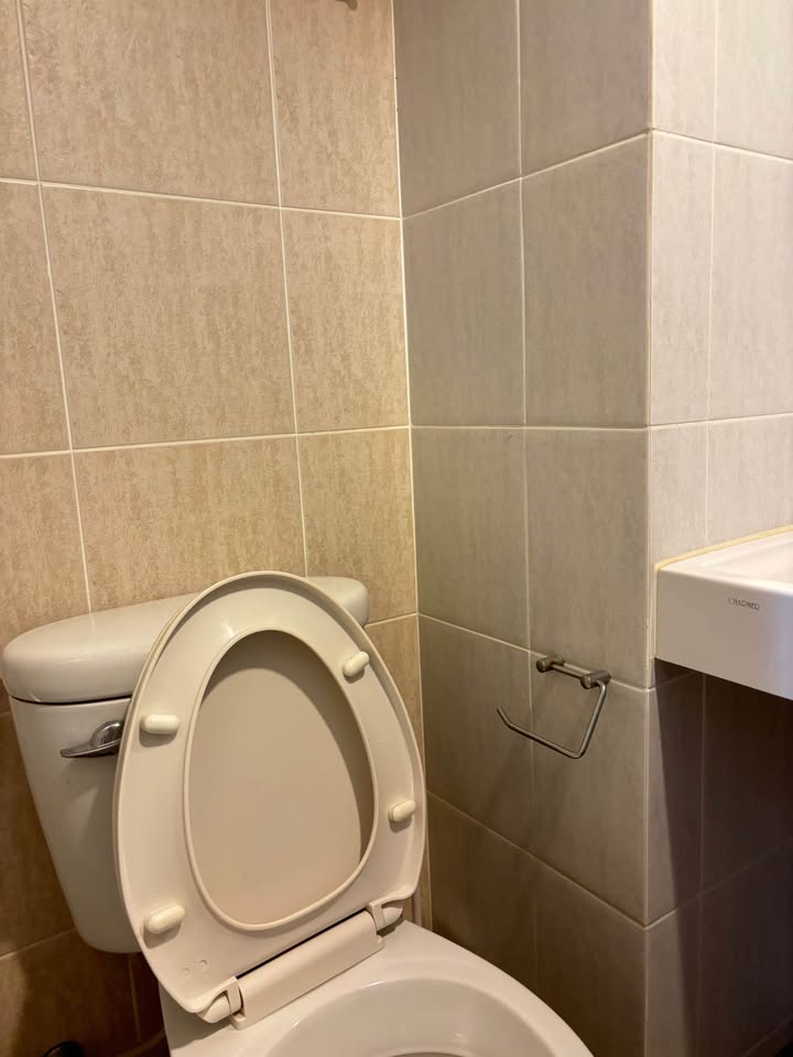 ให้เช่าคอนโด Lumpini Mixx Thepharak-Srinakarin (ลุมพินี มิกซ์ เทพารักษ์-ศรีนครินทร์) — เดินทางสะดวก ติดถนนใหญ่ ใกล้รถไฟฟ้าสายสีเหลือง