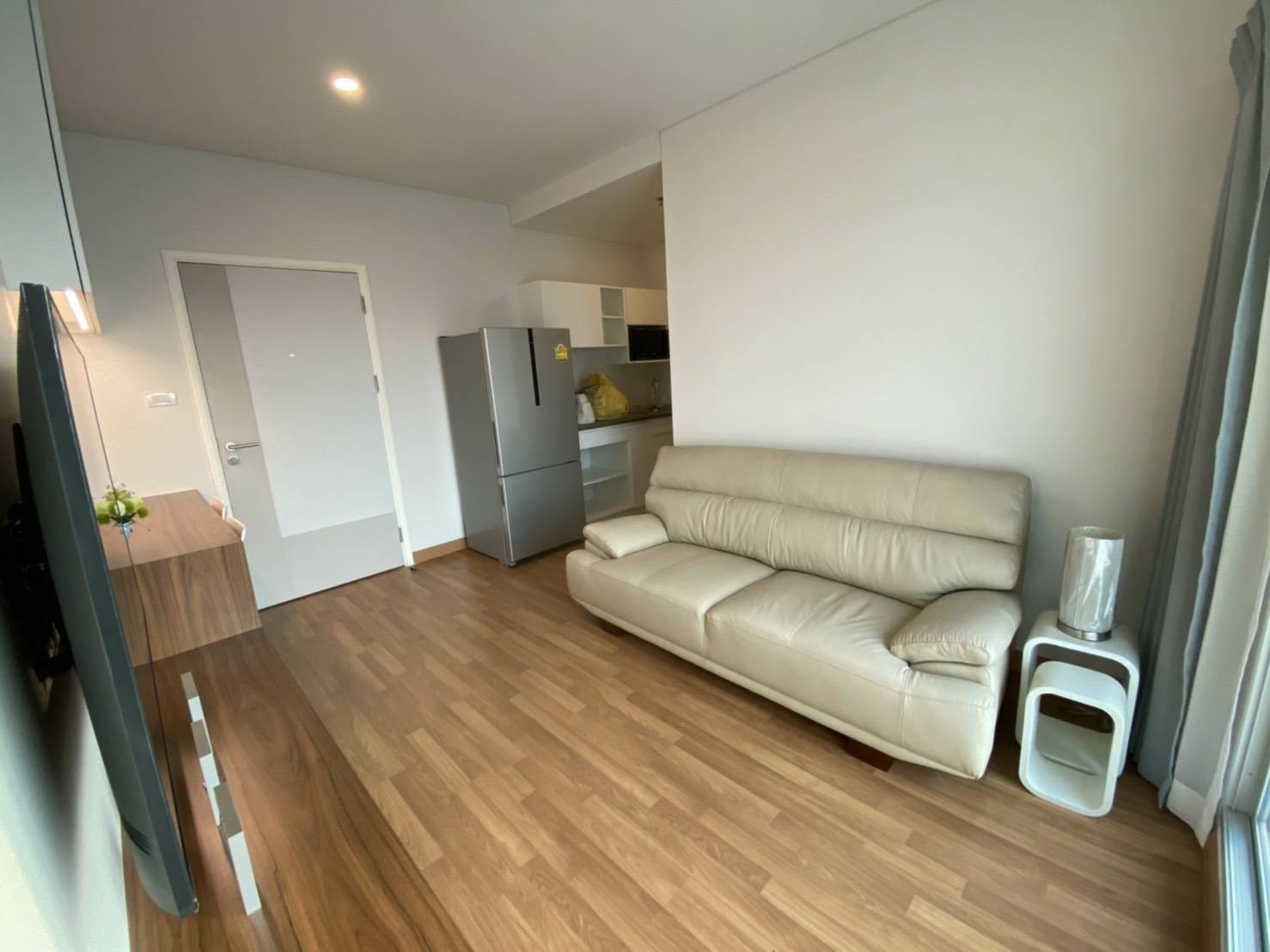 ให้เช่าคอนโด Lumpini Place Ratchada-Sathu (ลุมพินี เพลส รัชดา - สาธุ) 1 ห้องนอน 1 ห้องน้ำ ขนาด 33 ตรม ชั้น 22