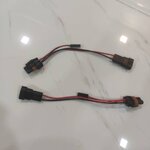 สายไฟสำหรับต่อไฟสูงขั้วหลอด HB3 แล้วมีสายไฟพ่วงออกไปต่อกับม่านโปรเจคเตอร์ จำนวน 1 คู่