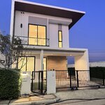 ให้เช่าบ้านแฝดหลังมุม โครงการ COMO Bianca II (โคโม่ เบียงก้า 2) 📍 ใกล้เมกาบางนา – วงแหวนกาญจนาภิเษก เดินทางสะดวกหลายเส้นทาง